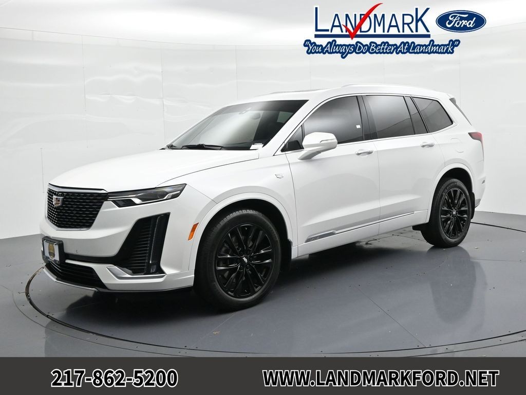 Cadillac XT6 Vehicle Full-screen Gallery Image 01