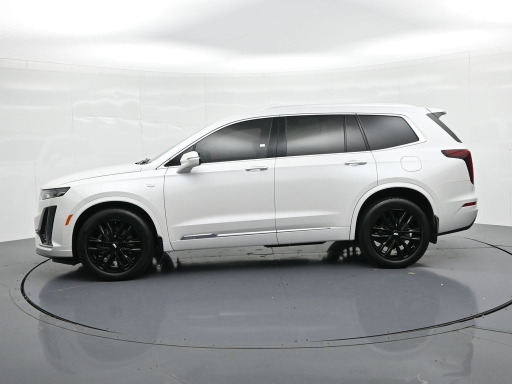 Cadillac XT6 Vehicle Full-screen Gallery Image 09