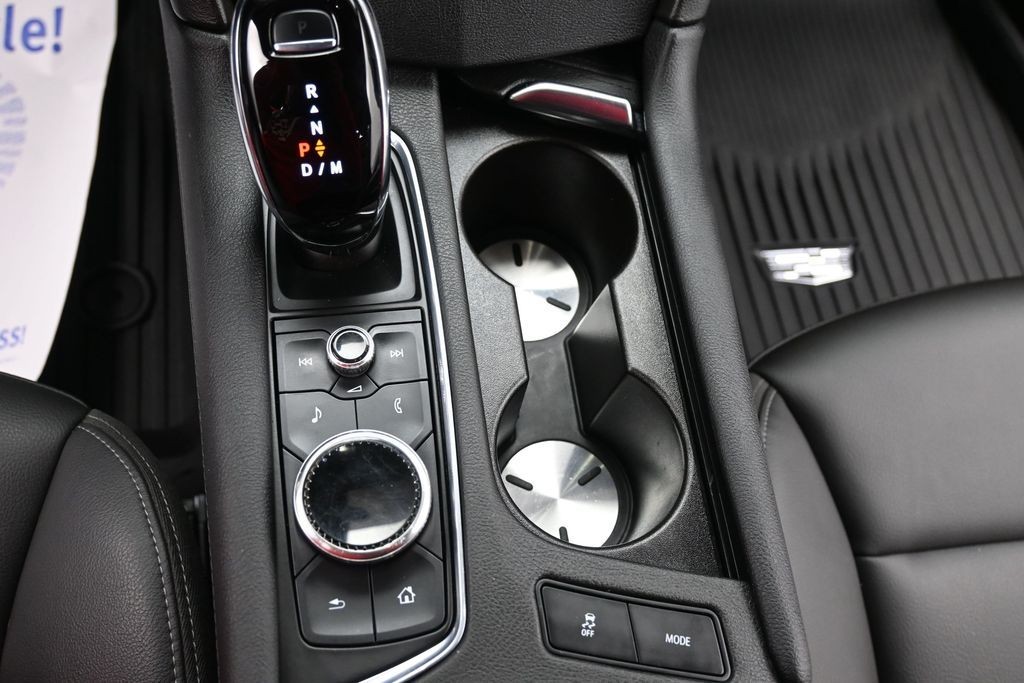 Cadillac XT6 Vehicle Full-screen Gallery Image 14