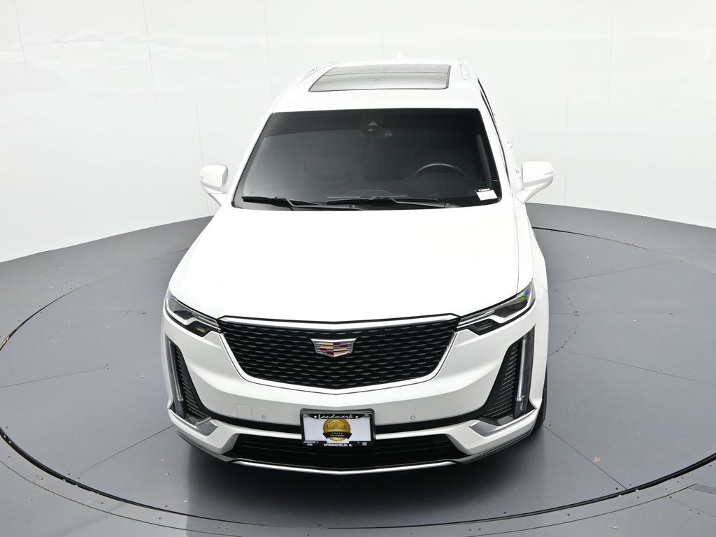 Cadillac XT6 Vehicle Full-screen Gallery Image 18