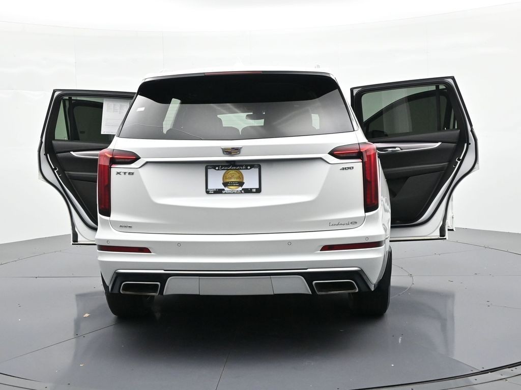 Cadillac XT6 Vehicle Full-screen Gallery Image 28