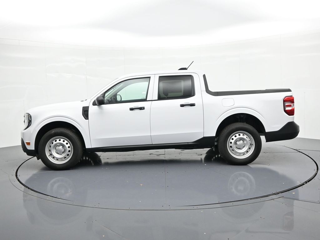 Ford Maverick Vehicle Full-screen Gallery Image 9