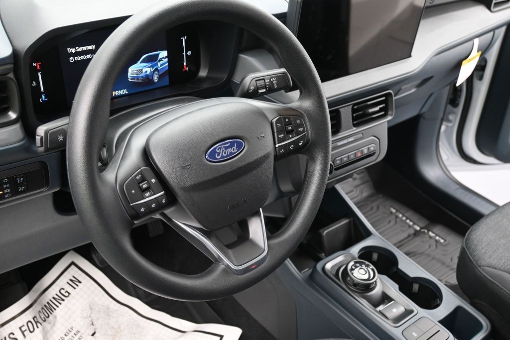 Ford Maverick Vehicle Full-screen Gallery Image 14