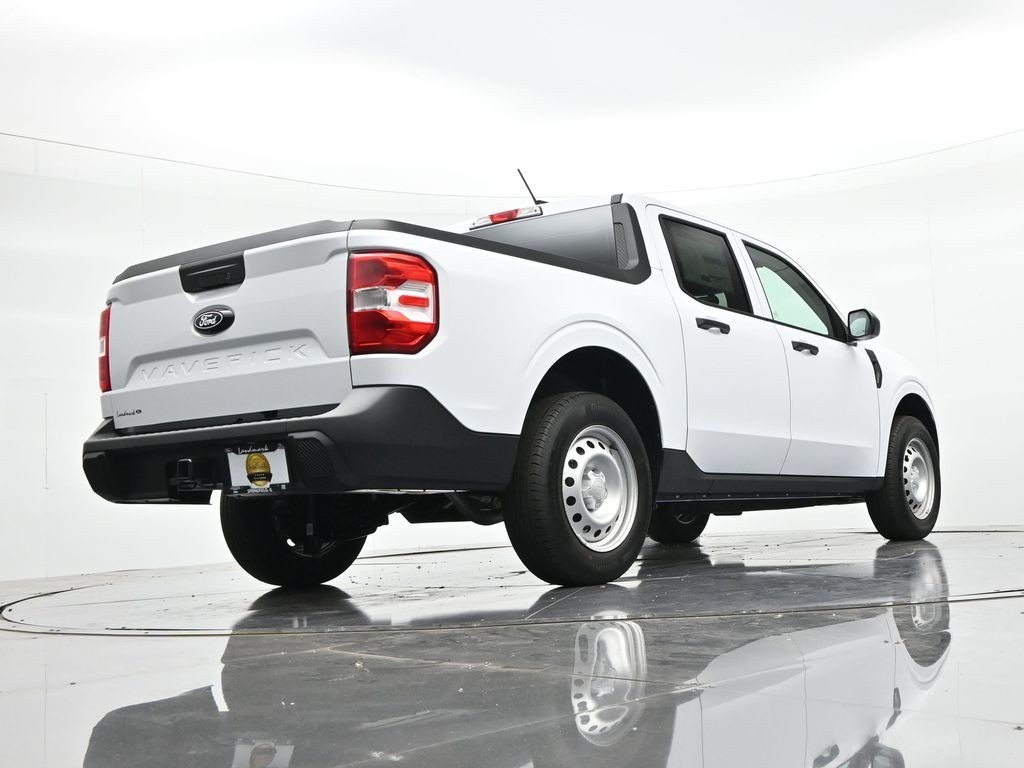 Ford Maverick Vehicle Full-screen Gallery Image 21