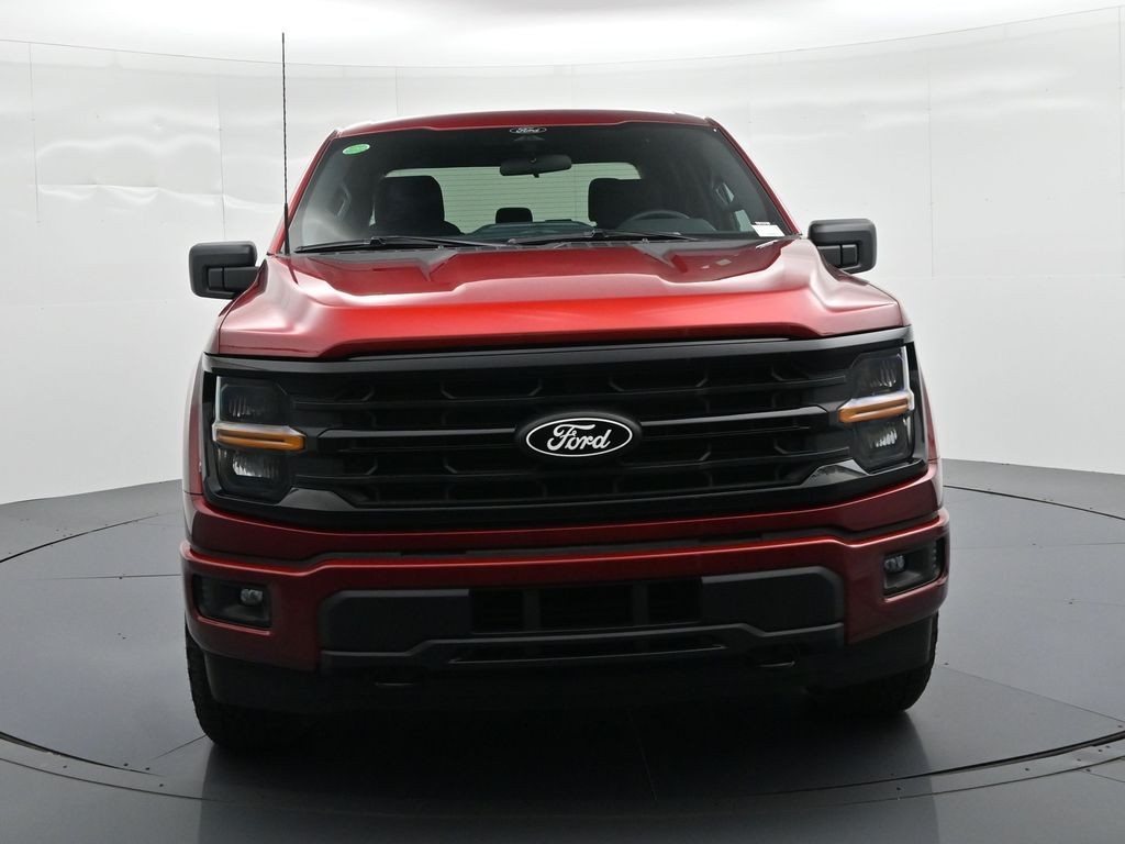 Ford F-150 Vehicle Full-screen Gallery Image 3