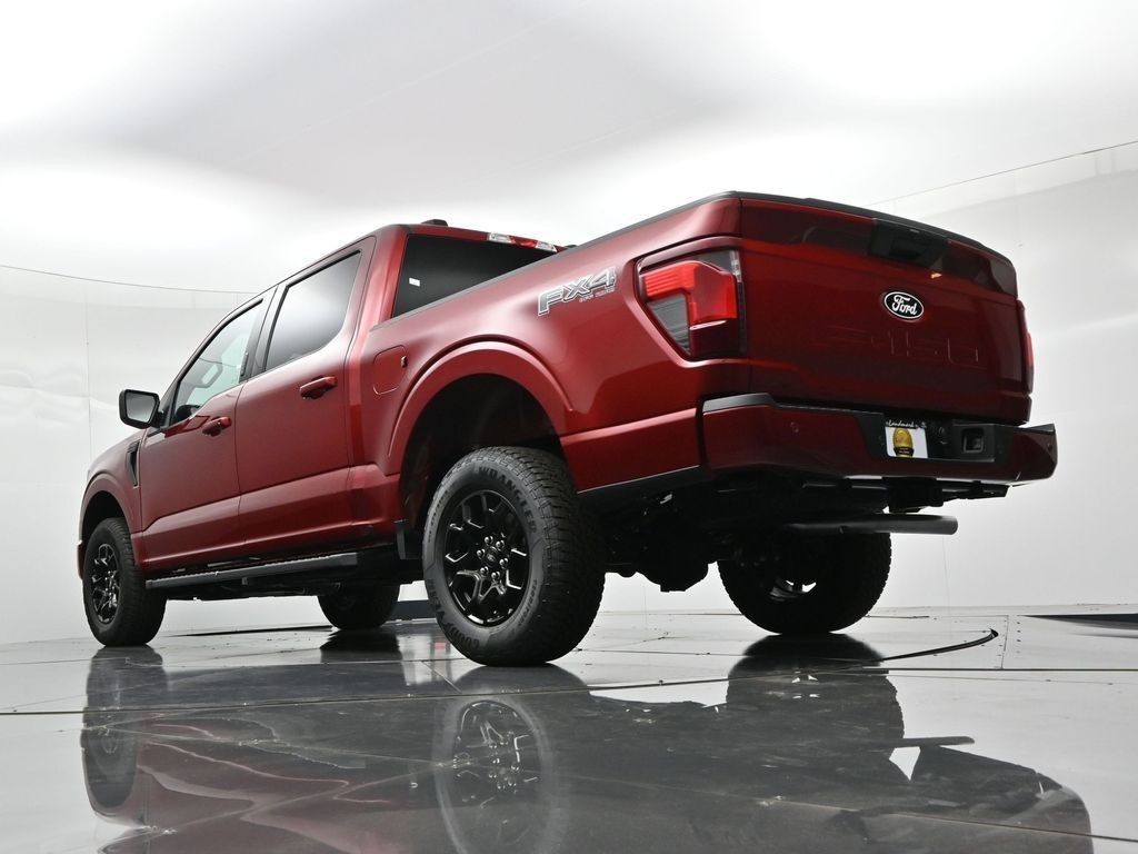 Ford F-150 Vehicle Full-screen Gallery Image 21