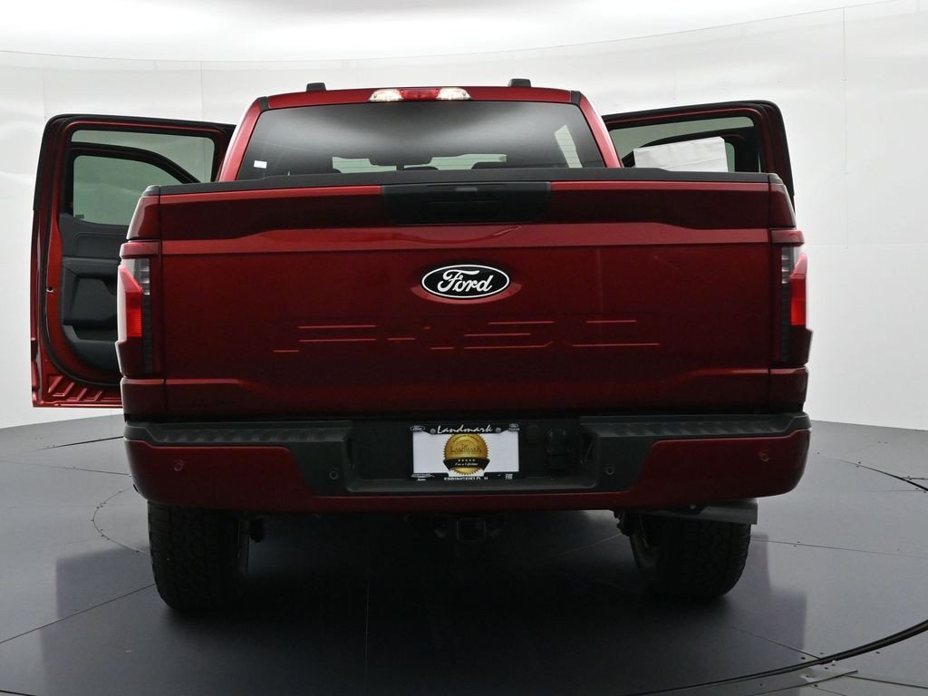 Ford F-150 Vehicle Full-screen Gallery Image 28