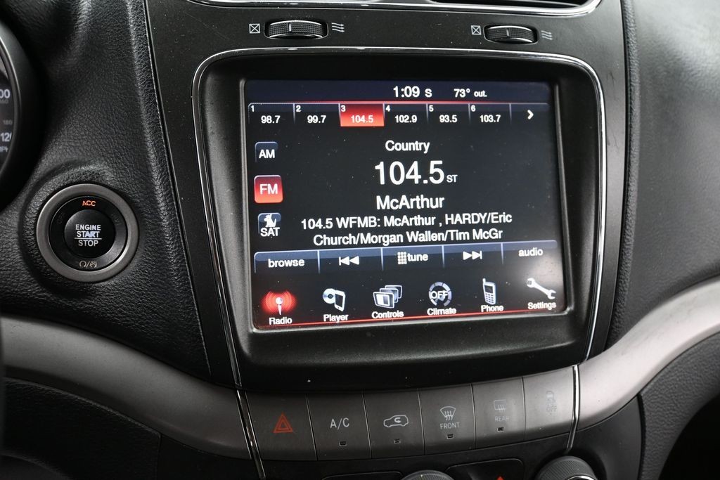 Dodge Journey Vehicle Full-screen Gallery Image 11