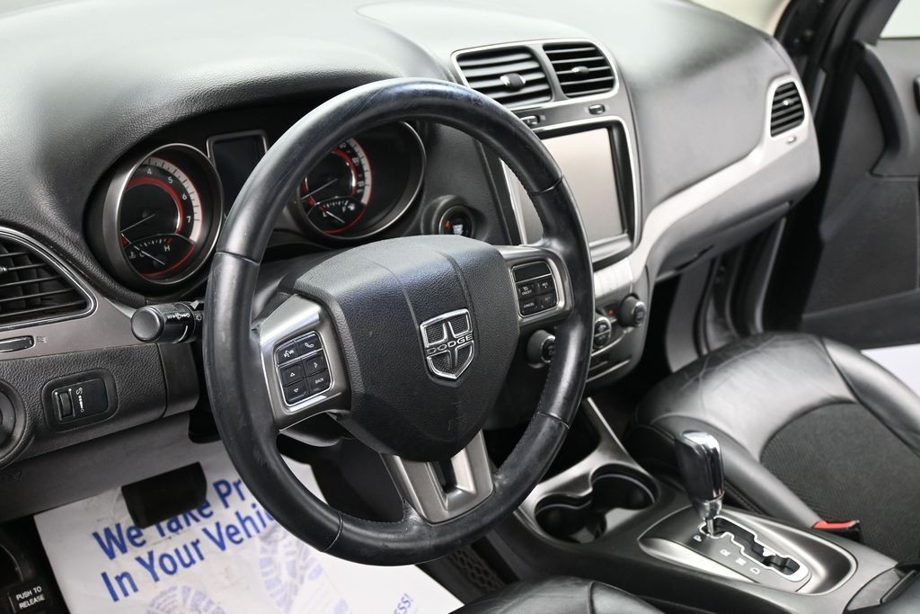 Dodge Journey Vehicle Full-screen Gallery Image 14