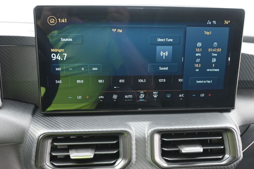 Ford Mustang Vehicle Full-screen Gallery Image 10