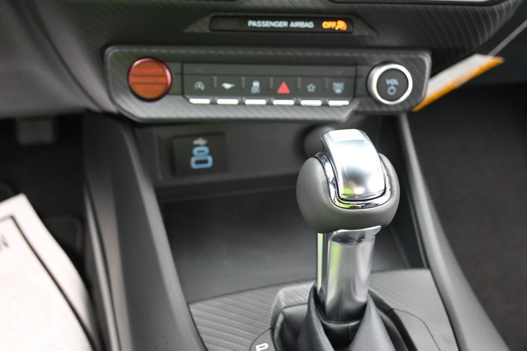 Ford Mustang Vehicle Full-screen Gallery Image 11