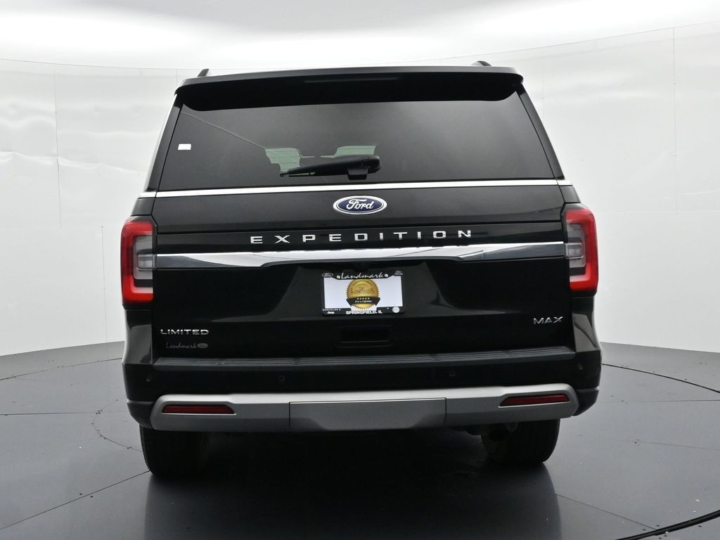 Ford Expedition Max Vehicle Full-screen Gallery Image 7