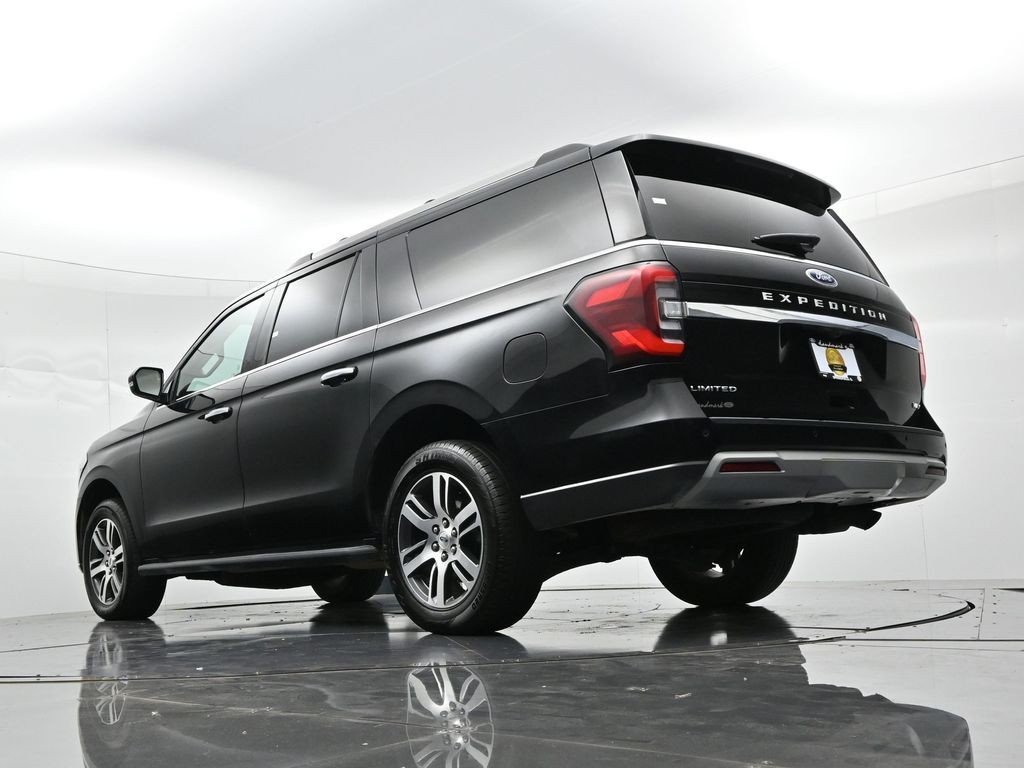 Ford Expedition Max Vehicle Full-screen Gallery Image 22