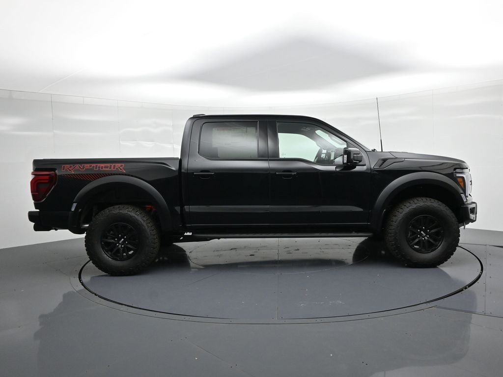 Ford F-150 Vehicle Full-screen Gallery Image 5