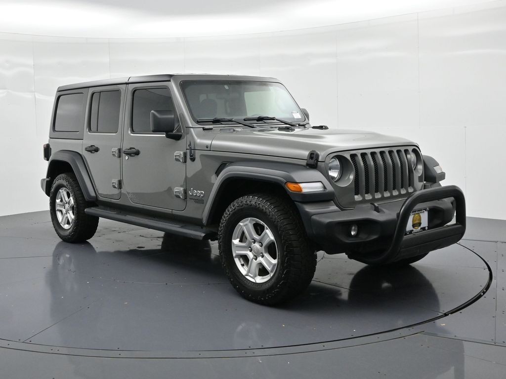 Jeep Wrangler Unlimited Vehicle Full-screen Gallery Image 4