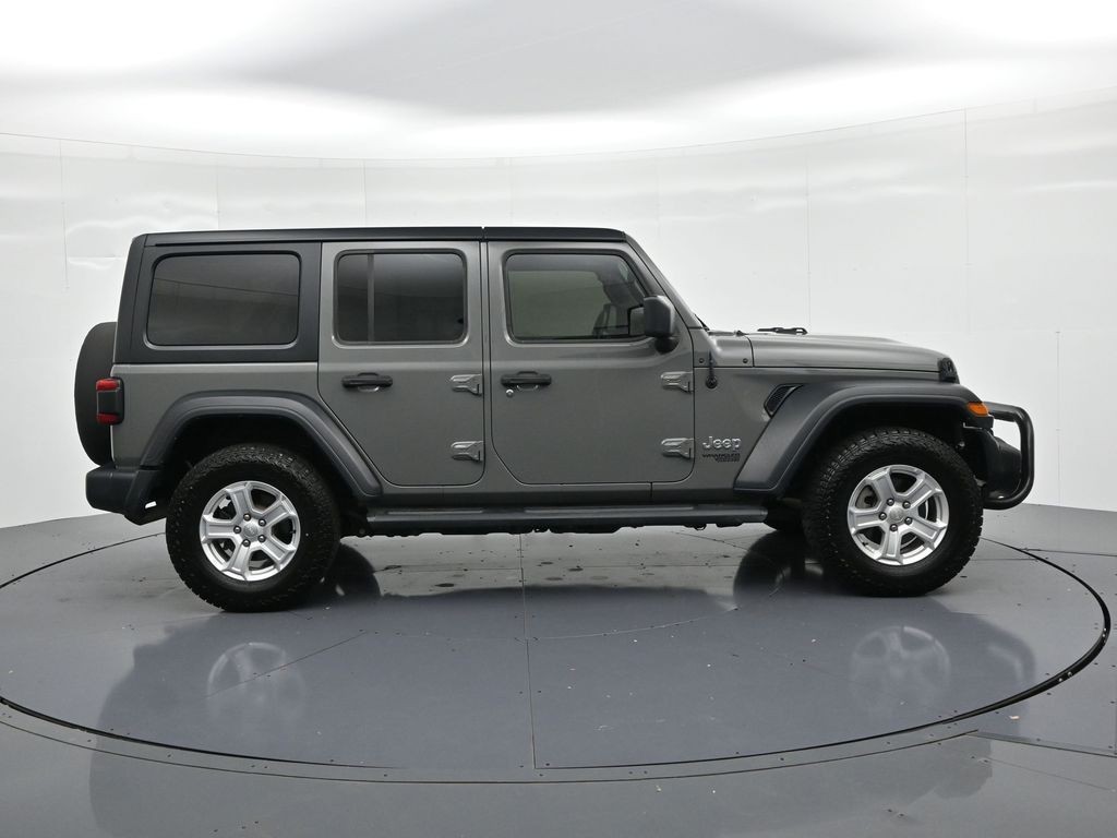 Jeep Wrangler Unlimited Vehicle Full-screen Gallery Image 5