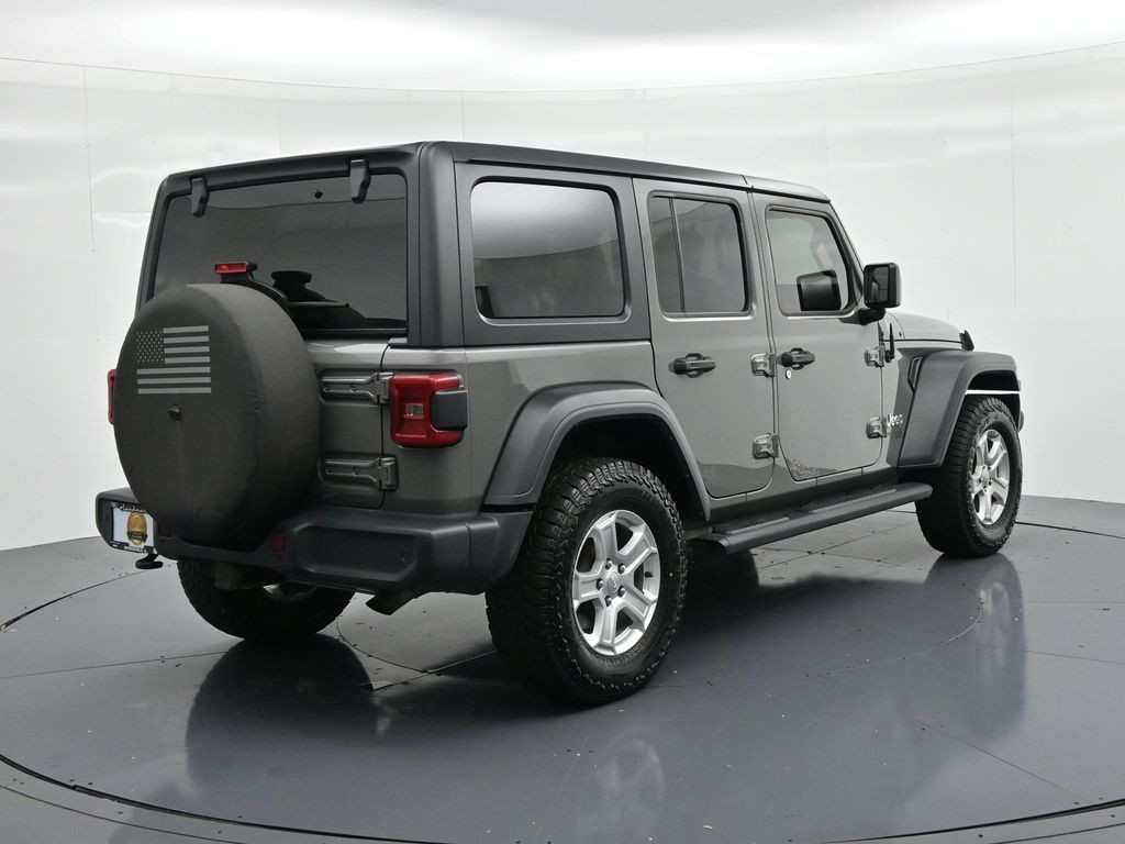 Jeep Wrangler Unlimited Vehicle Full-screen Gallery Image 6