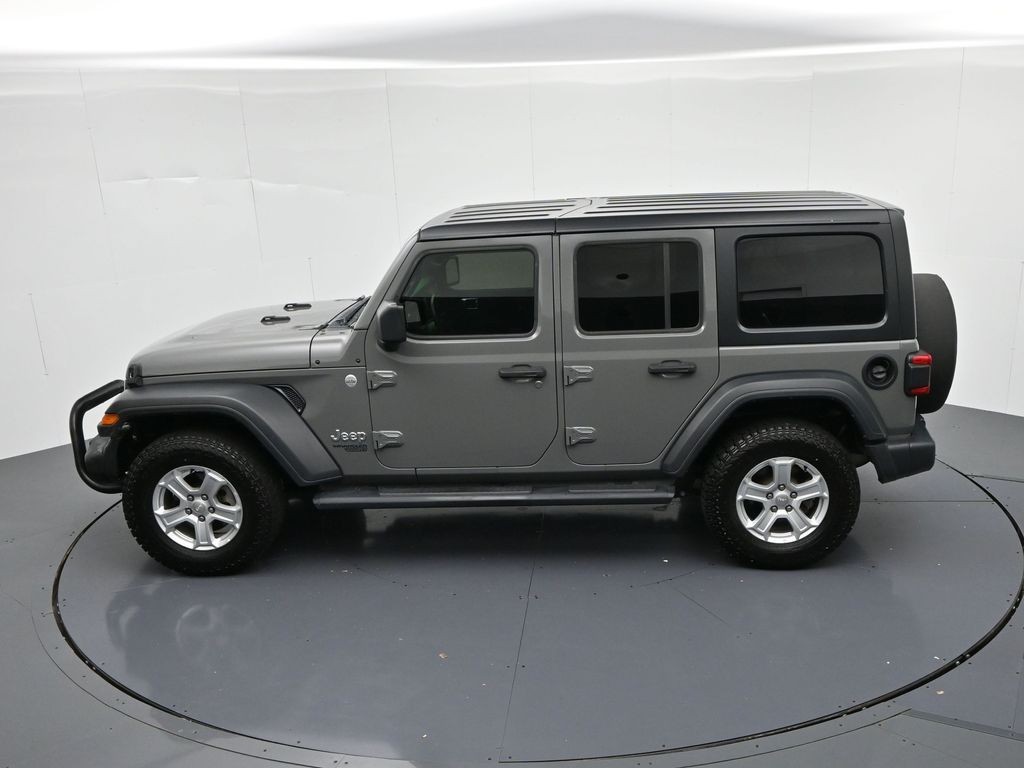 Jeep Wrangler Unlimited Vehicle Full-screen Gallery Image 19