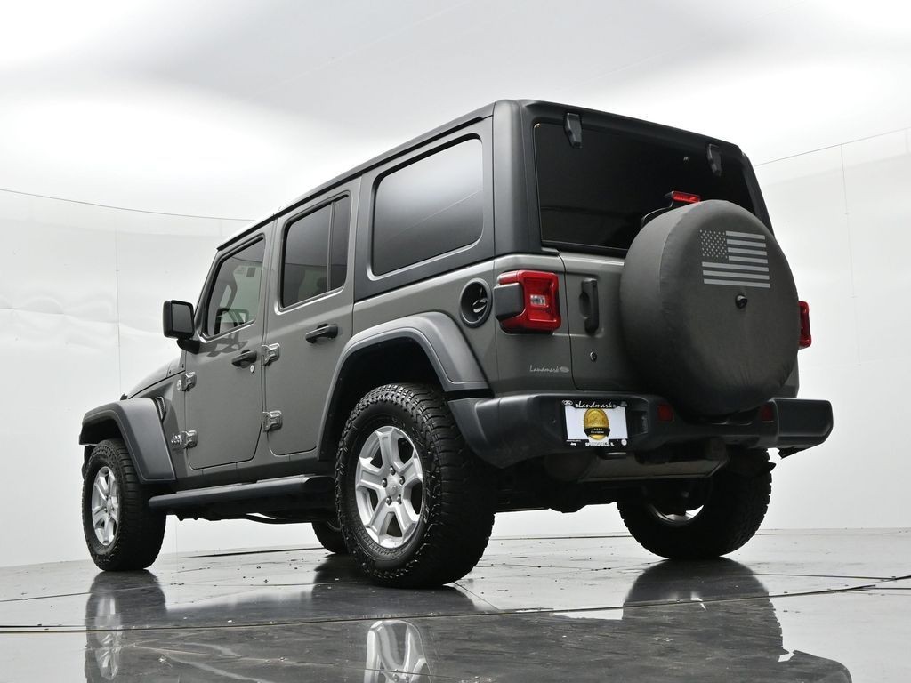 Jeep Wrangler Unlimited Vehicle Full-screen Gallery Image 20