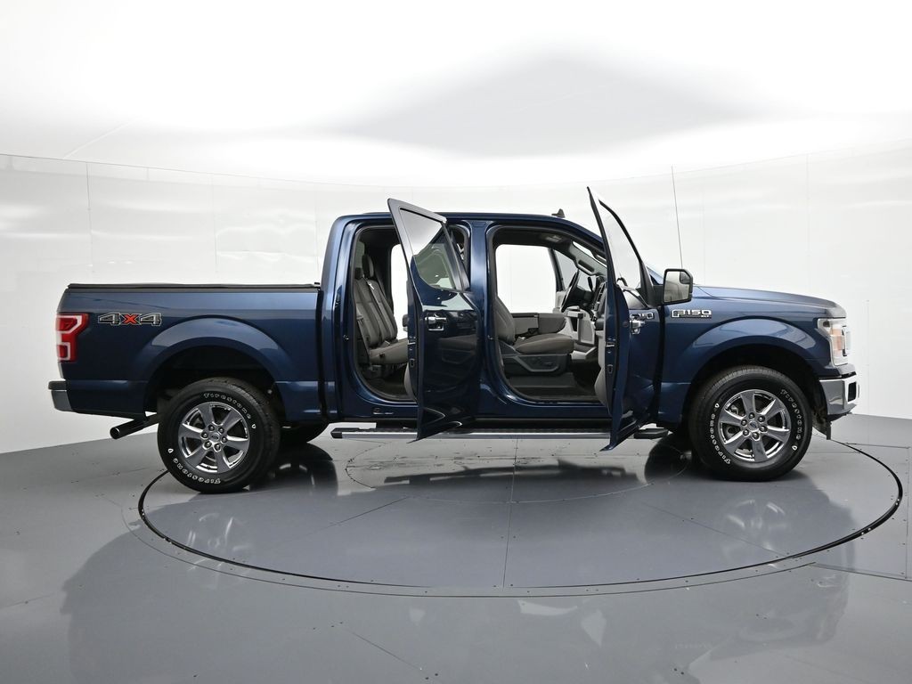 Ford F-150 Vehicle Full-screen Gallery Image 32