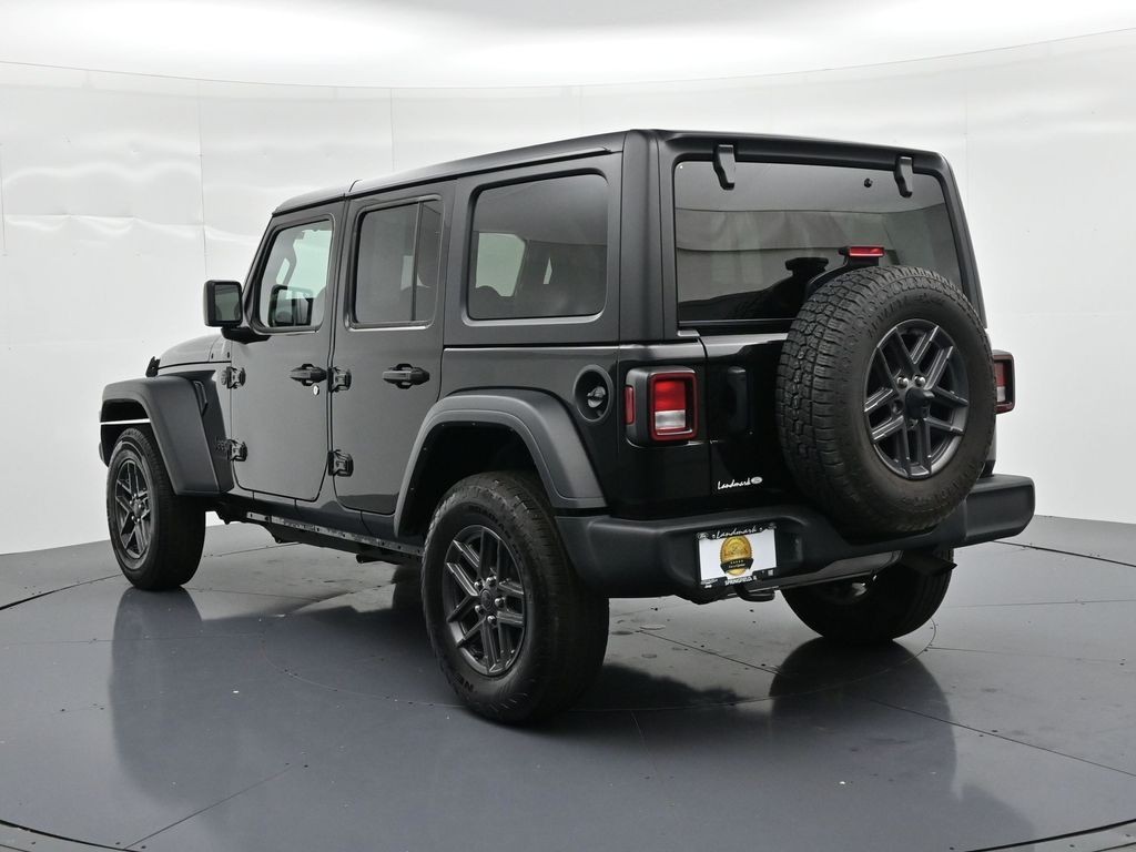 Jeep Wrangler Vehicle Full-screen Gallery Image 8