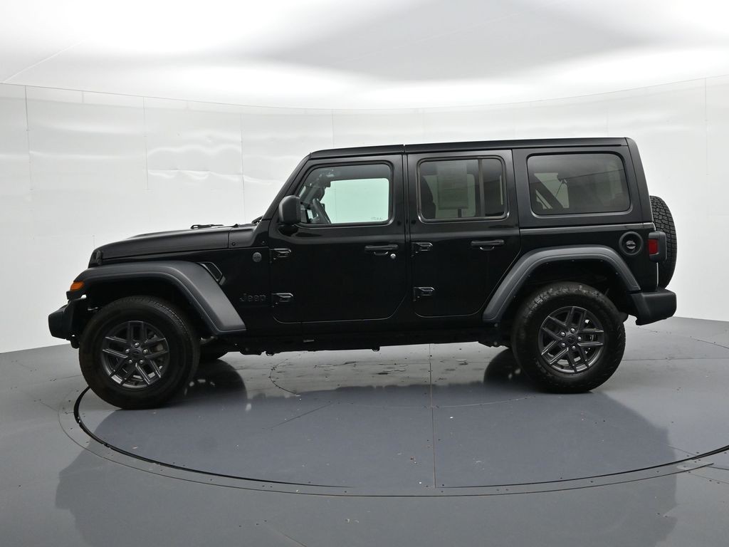 Jeep Wrangler Vehicle Full-screen Gallery Image 9