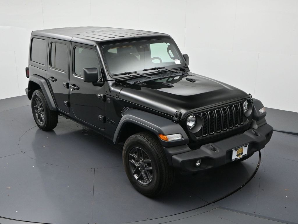 Jeep Wrangler Vehicle Full-screen Gallery Image 14