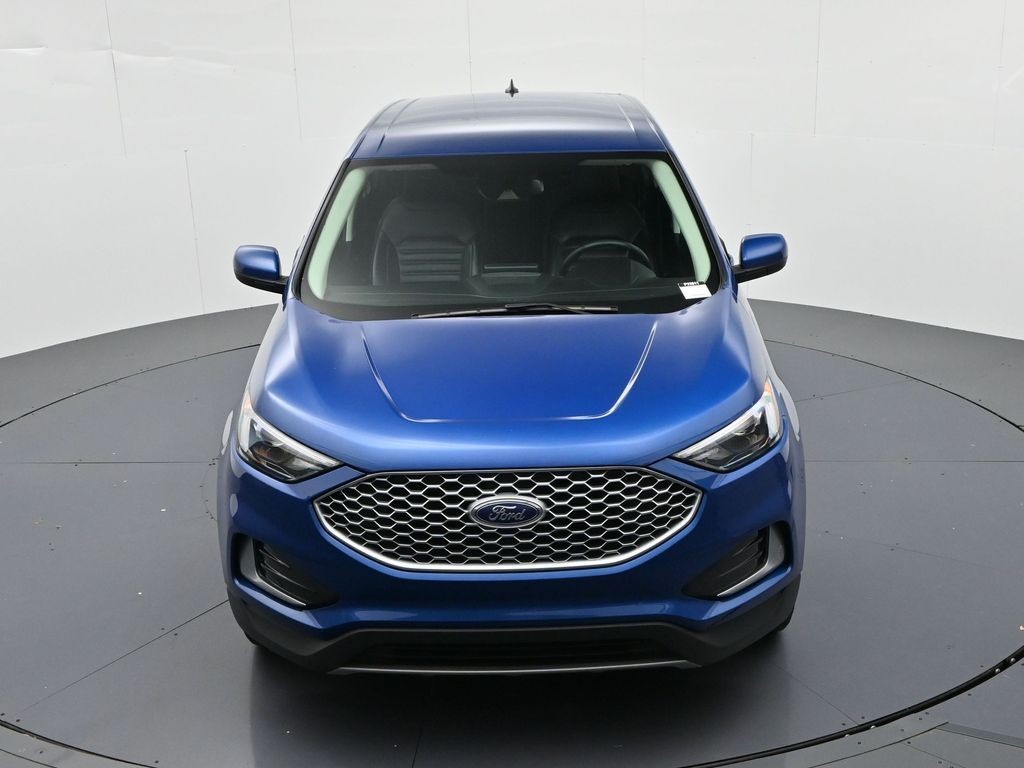 Ford Edge Vehicle Full-screen Gallery Image 16