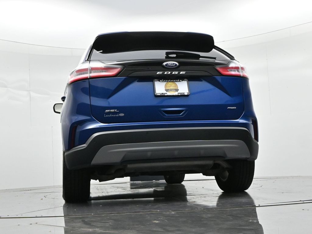 Ford Edge Vehicle Full-screen Gallery Image 20