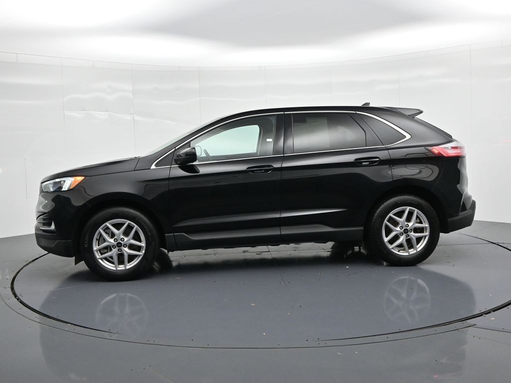 Ford Edge Vehicle Full-screen Gallery Image 09