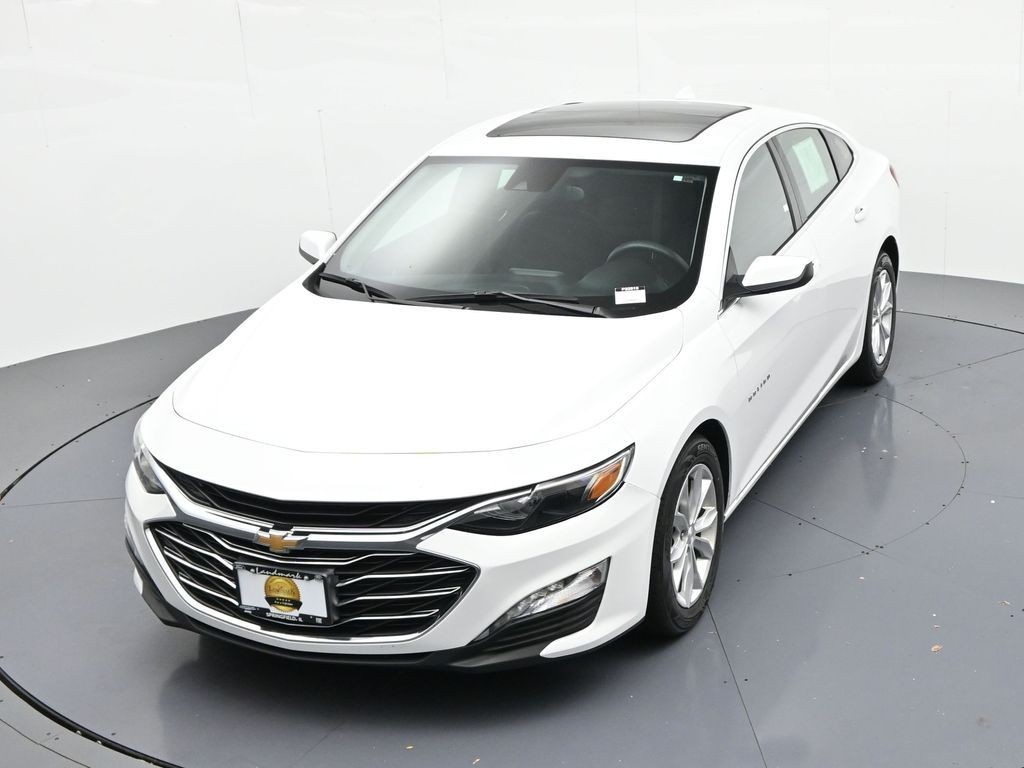 Chevrolet Malibu Vehicle Full-screen Gallery Image 16