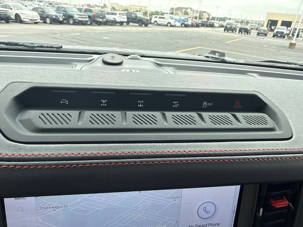 Ford Bronco Vehicle Full-screen Gallery Image 17