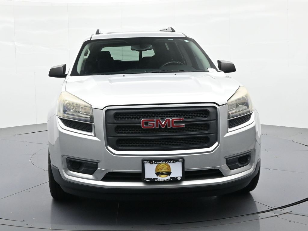 GMC Acadia Vehicle Full-screen Gallery Image 3