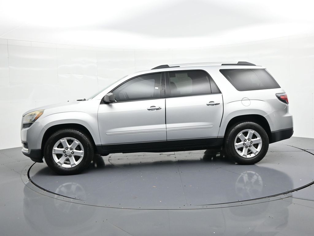 GMC Acadia Vehicle Full-screen Gallery Image 9