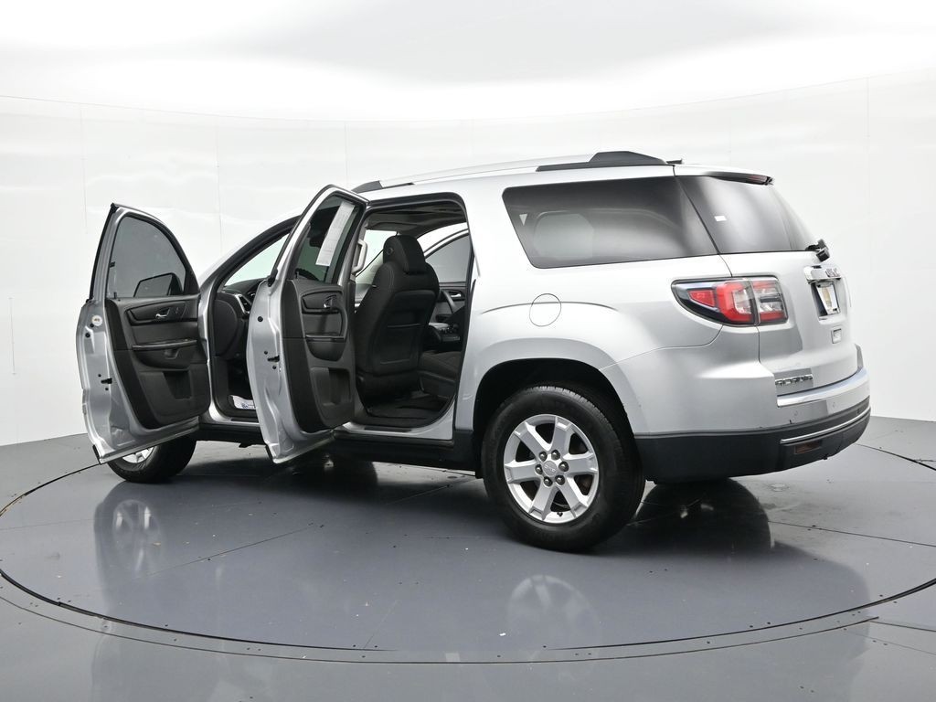 GMC Acadia Vehicle Full-screen Gallery Image 23