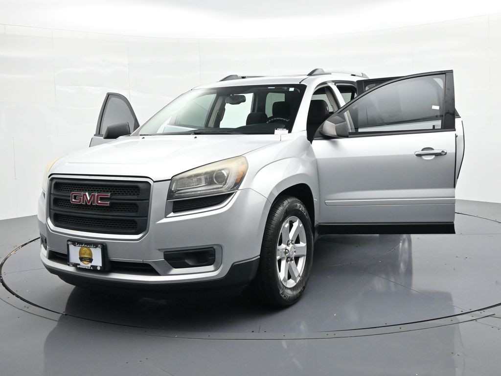GMC Acadia Vehicle Full-screen Gallery Image 24