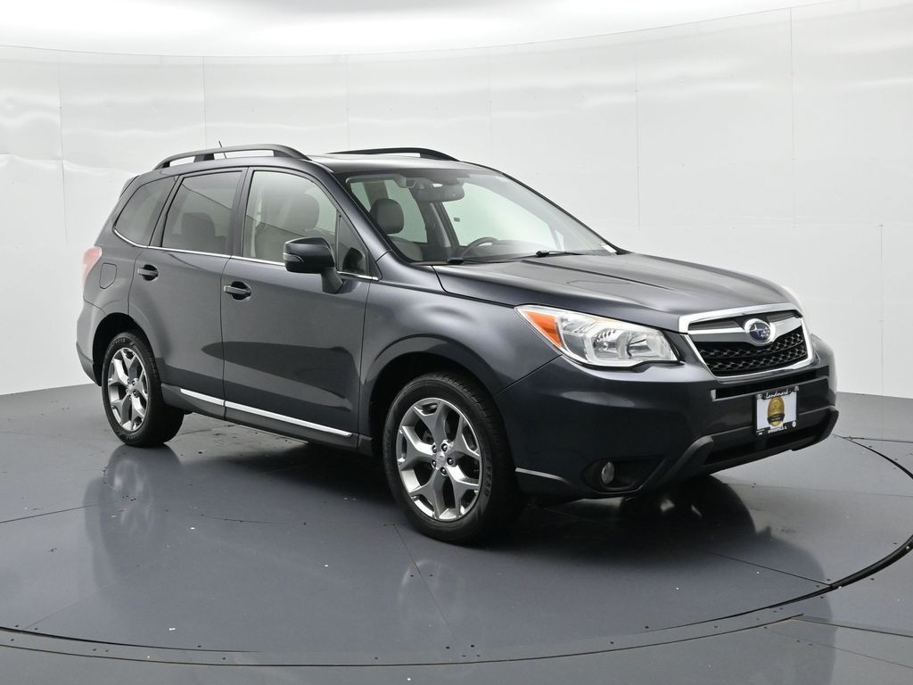 Subaru Forester Vehicle Full-screen Gallery Image 4