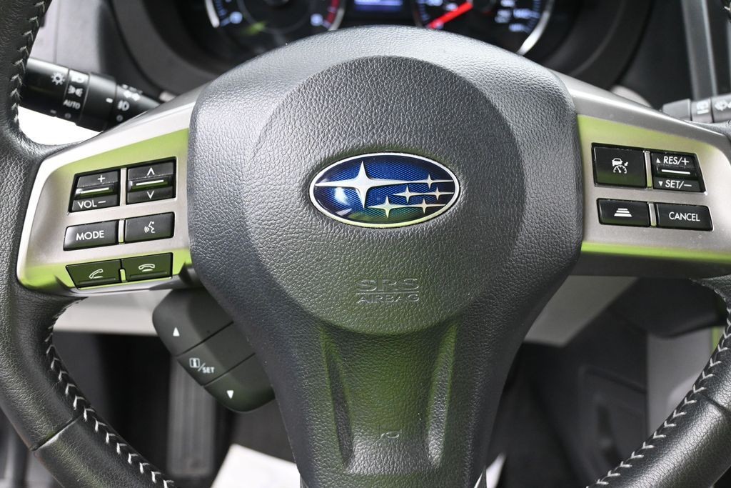 Subaru Forester Vehicle Full-screen Gallery Image 12