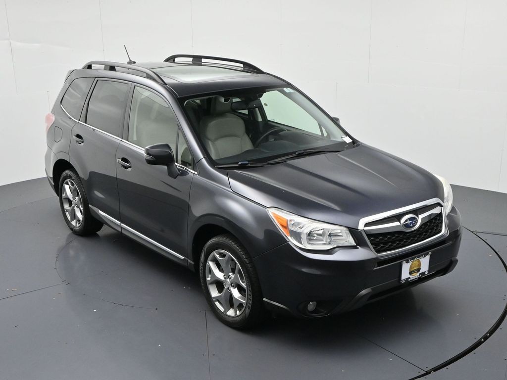 Subaru Forester Vehicle Full-screen Gallery Image 14