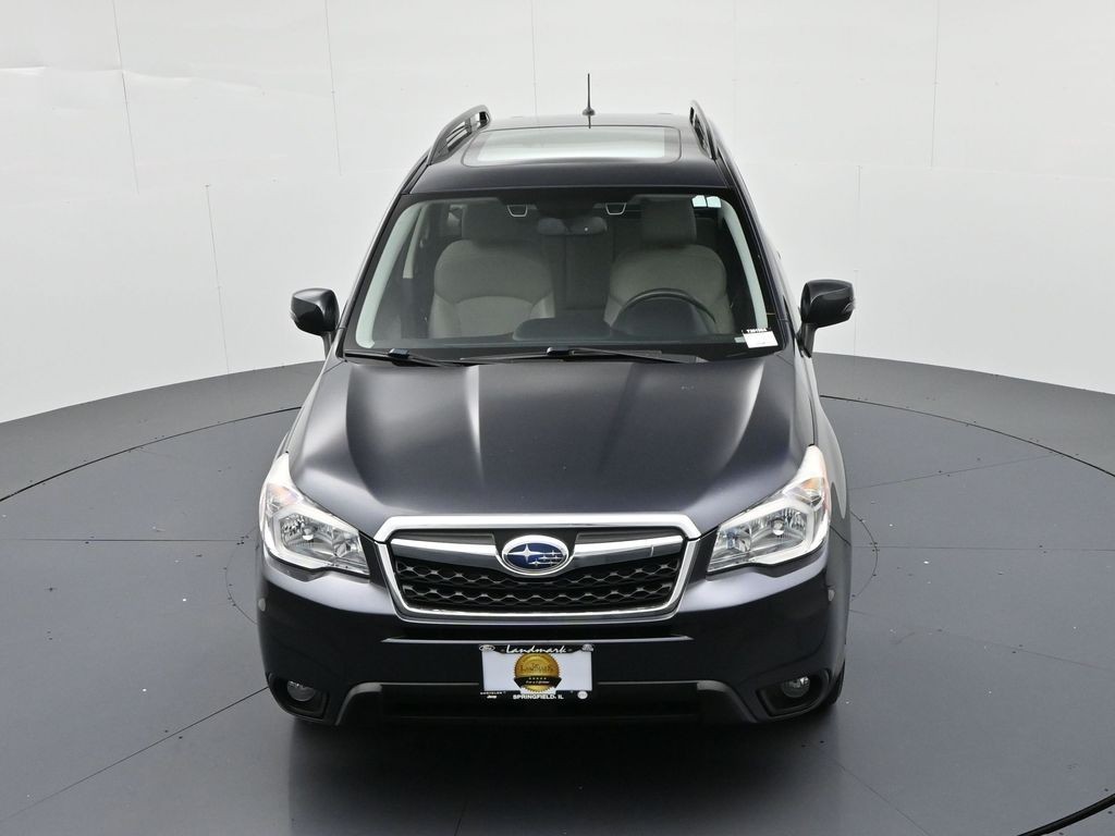 Subaru Forester Vehicle Full-screen Gallery Image 15