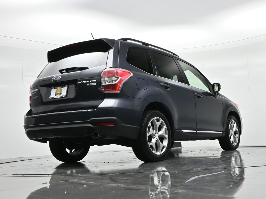 Subaru Forester Vehicle Full-screen Gallery Image 20