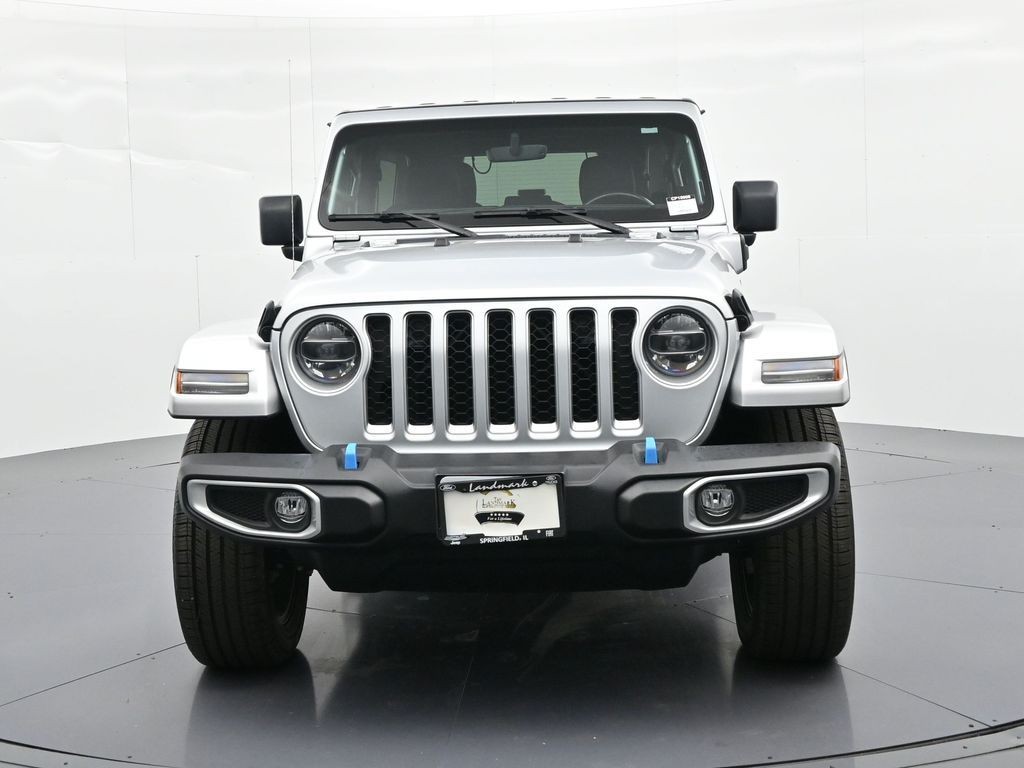 Jeep Wrangler 4xe Vehicle Full-screen Gallery Image 3