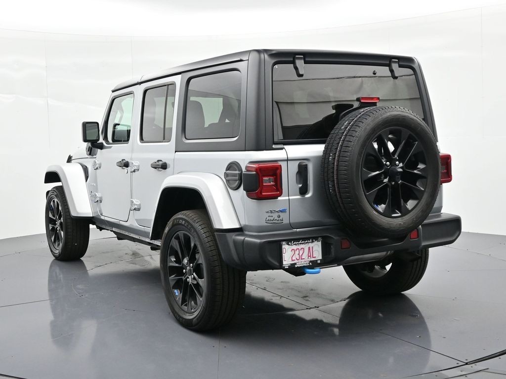 Jeep Wrangler 4xe Vehicle Full-screen Gallery Image 8