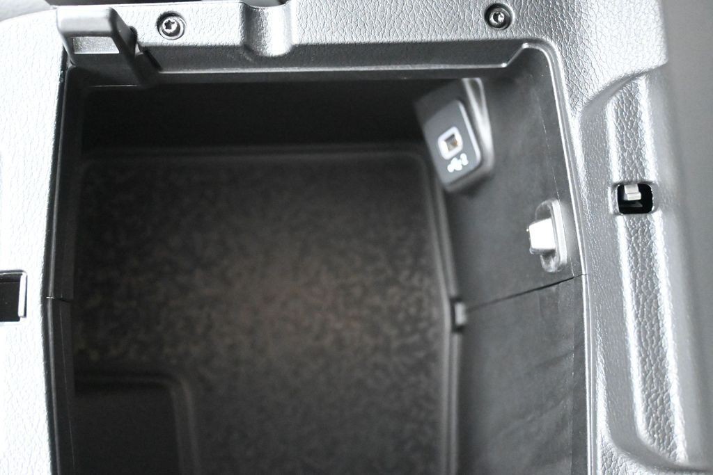 Jeep Wrangler 4xe Vehicle Full-screen Gallery Image 14