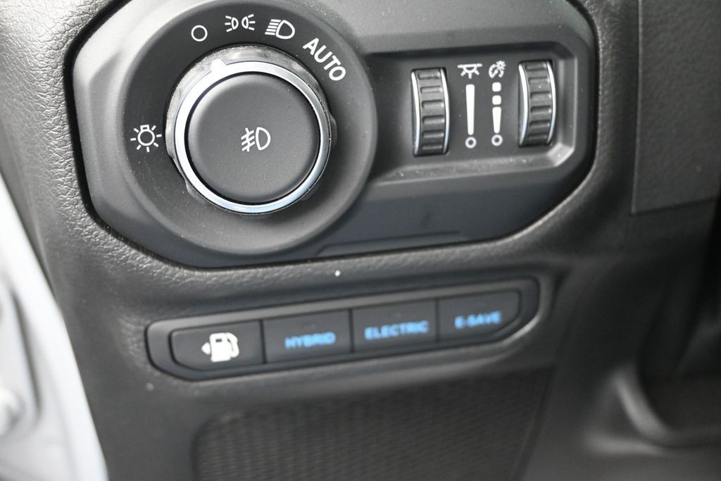 Jeep Wrangler 4xe Vehicle Full-screen Gallery Image 19