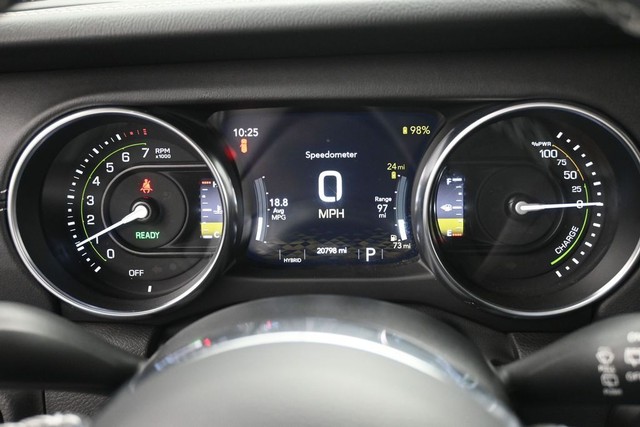 2022 Jeep Wrangler Unlimited Sahara 4XE - Photo 10