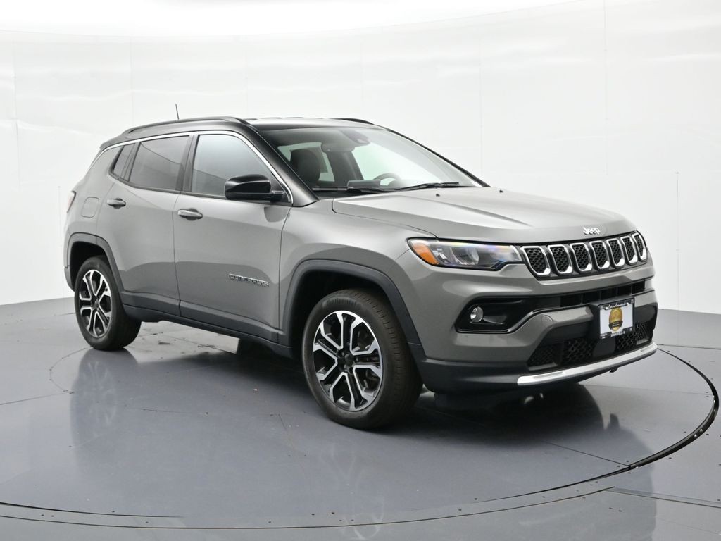 Jeep Compass Vehicle Full-screen Gallery Image 4