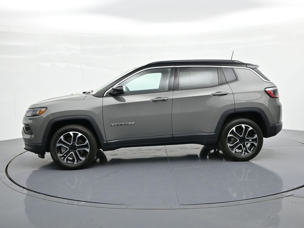 Jeep Compass Vehicle Full-screen Gallery Image 9