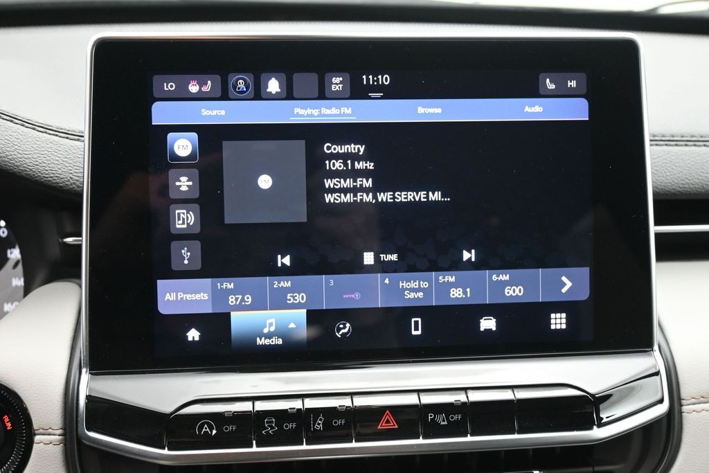 Jeep Compass Vehicle Full-screen Gallery Image 11