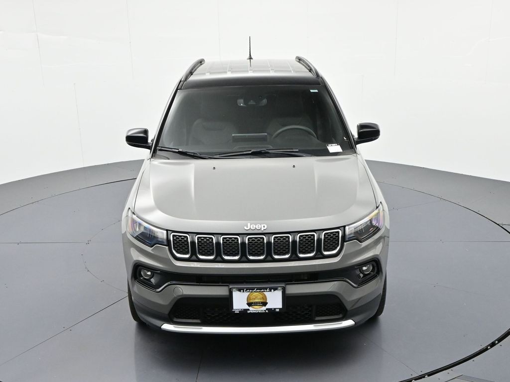 Jeep Compass Vehicle Full-screen Gallery Image 21